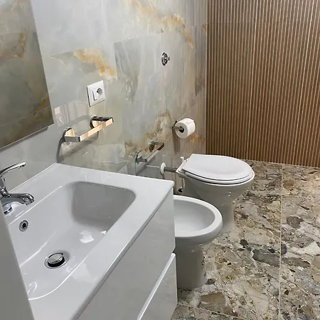 Dora House * Nápoly